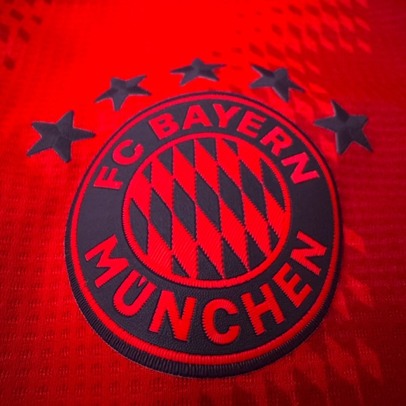 Adidas soccer Bayern Munich authentic jersey ( player edition) NWT! Size XXL - Picture 15 of 15